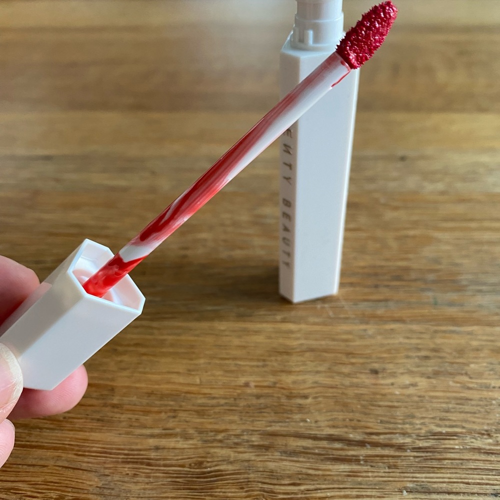 Fenty Beauty Poutsicle Lip Stain in Strawberry Sangria